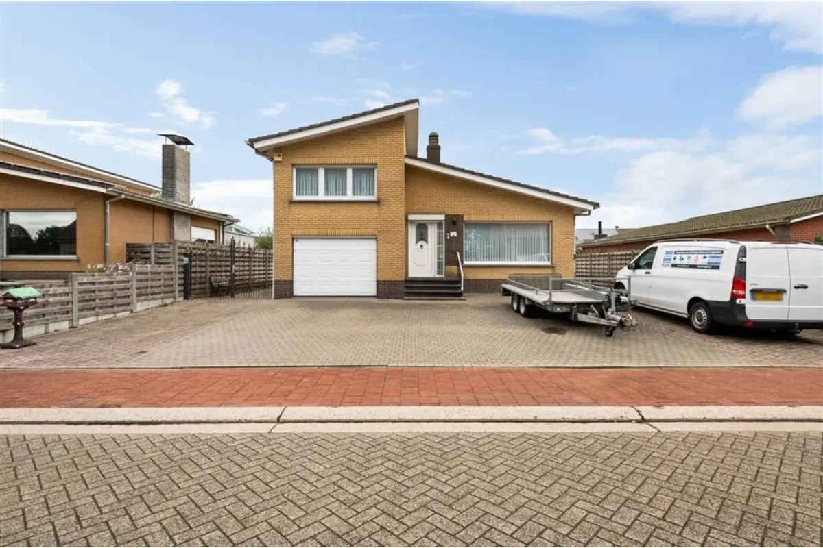 Huis te  koop in Brecht 2960 399000.00€ 3 slaapkamers 139.00m² - Zoekertje 717015