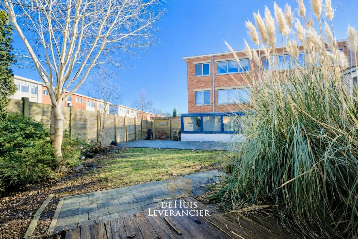 Huis te  koop in Kontich 2550 459000.00€ 2 slaapkamers 173.00m² - Zoekertje 716843