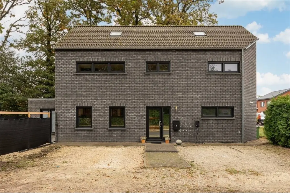 Huis te  koop in Malle 2390 549000.00€ 3 slaapkamers 331.00m² - Zoekertje 717841
