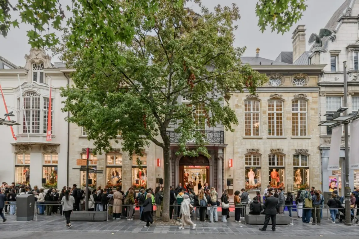 Handelszaak te  huur in Antwerpen 2000 12708.33€  slaapkamers 925.00m² - Zoekertje 717582