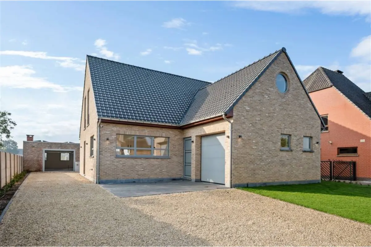 Huis te  koop in Herenthout 2270 635000.00€ 4 slaapkamers 182.00m² - Zoekertje 717443