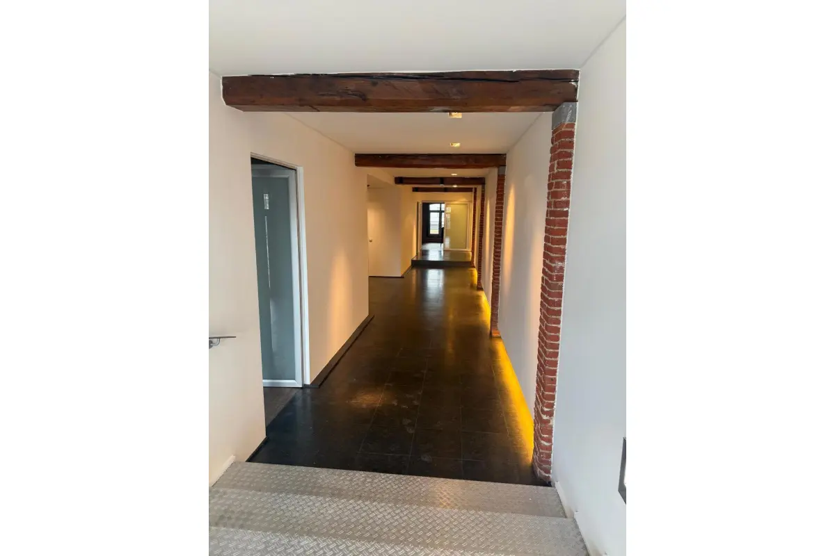 Appartement te  huur in Antwerpen 2060 1250.00€ 2 slaapkamers m² - Zoekertje 718130