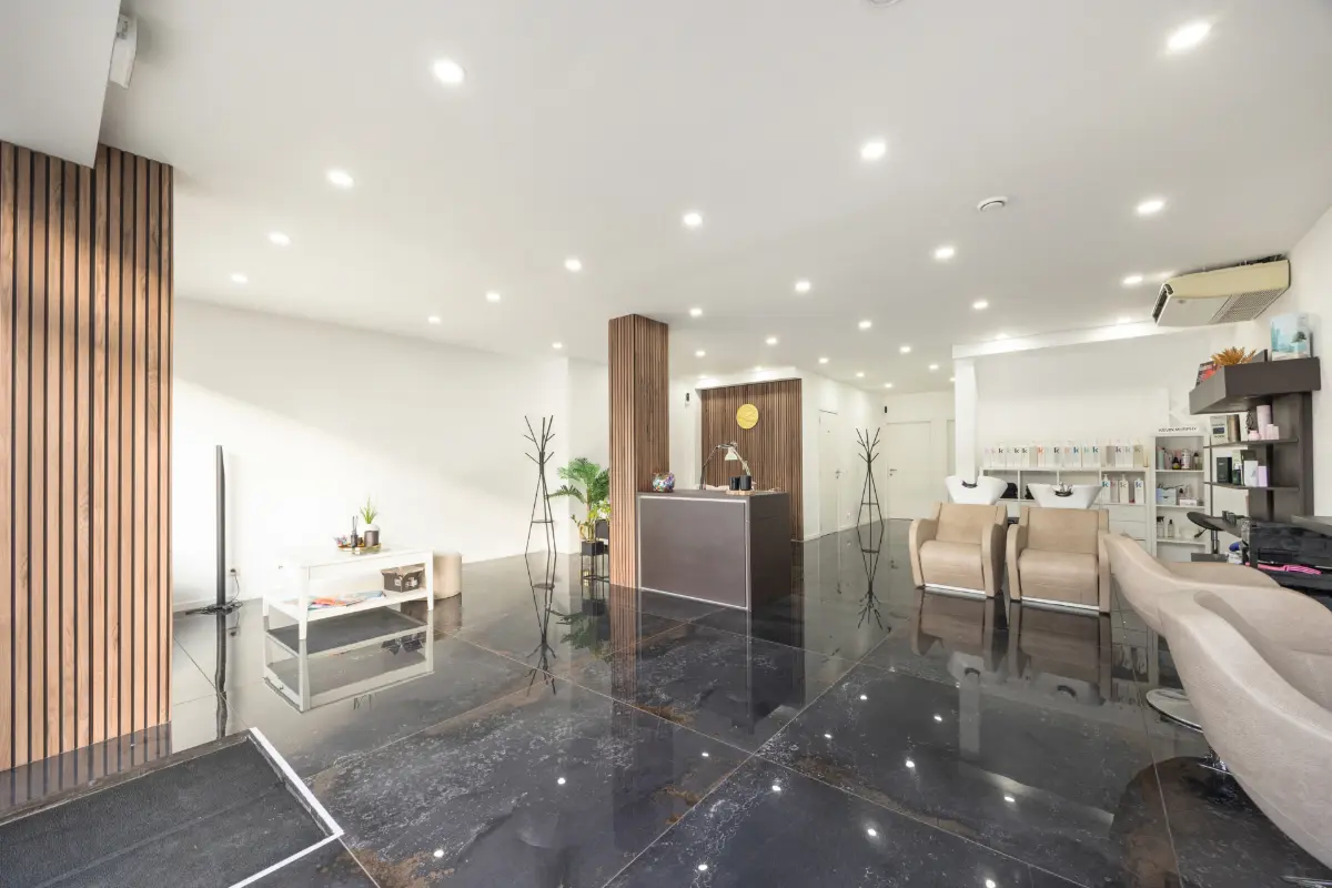 Handelszaak te  koop in Deurne 2100 249000.00€  slaapkamers 107.00m² - Zoekertje 718371