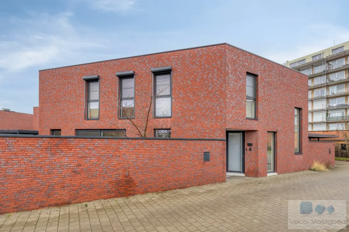 Huis te  koop in Deurne 2100 699000.00€ 3 slaapkamers 180.00m² - Zoekertje 719062