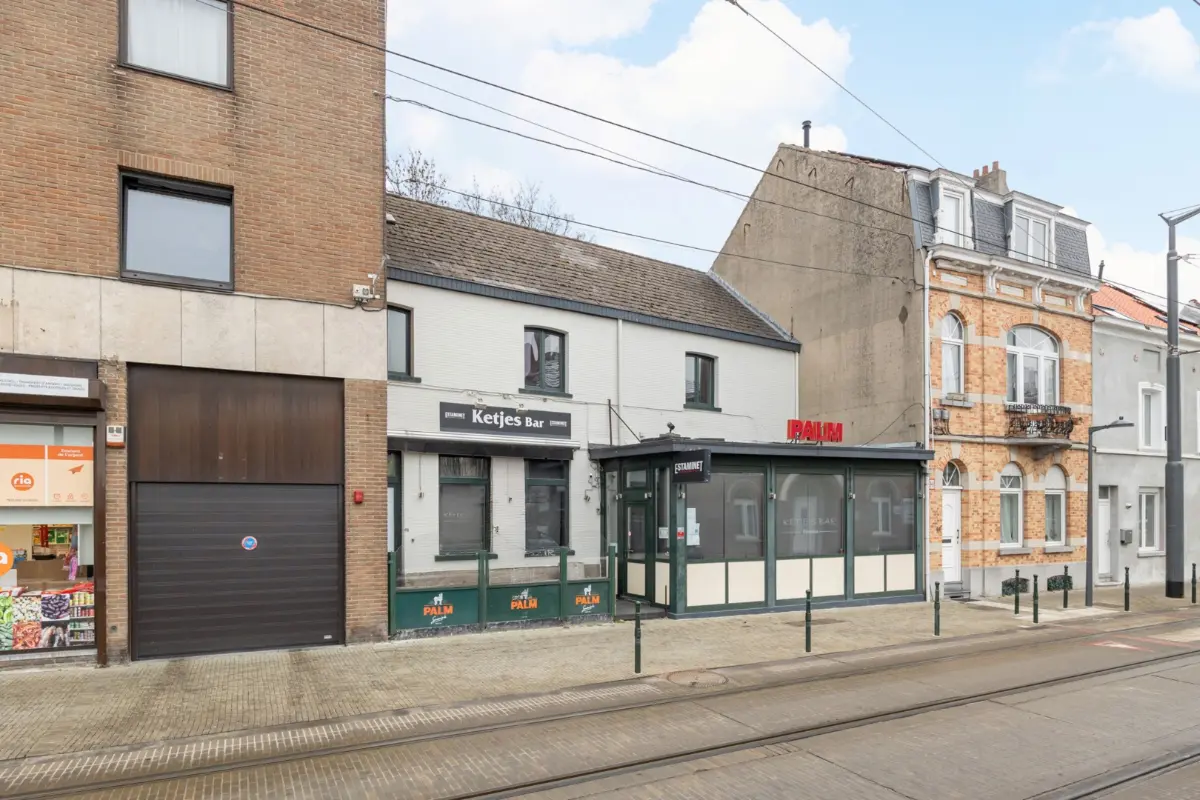 Handelszaak te  in Neder-Over-Heembeek 1120 350000.00€ 3 slaapkamers 270.00m² - Zoekertje 720105