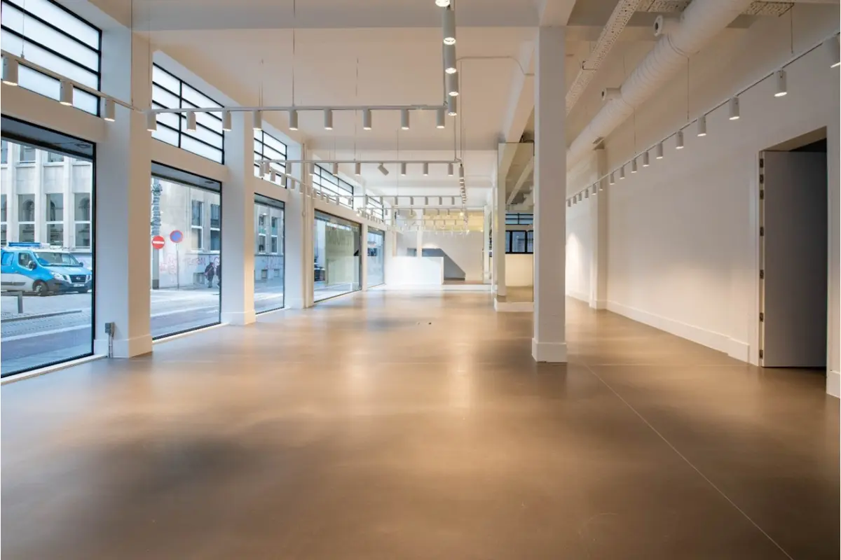 Handelszaak te  huur in Antwerpen 2000 4950.00€  slaapkamers m² - Zoekertje 720130