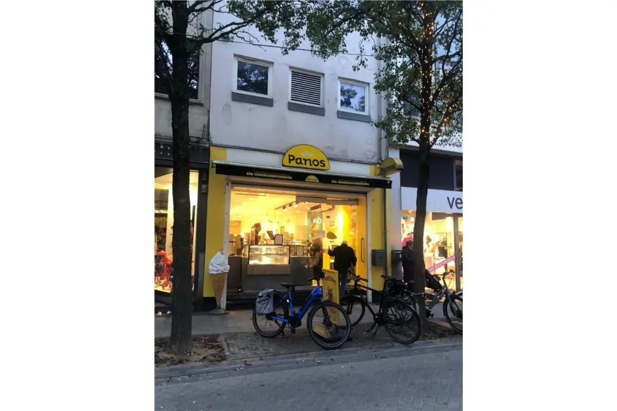 Handelszaak te  koop in Turnhout 2300 680000.00€  slaapkamers m² - Zoekertje 720682