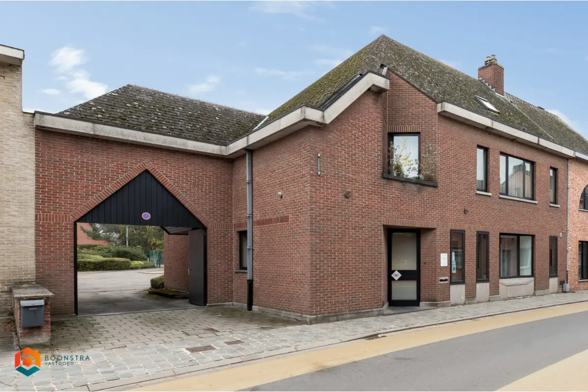 Handelszaak te  koop in Rijmenam 2820 330000.00€  slaapkamers 330.00m² - Zoekertje 721707