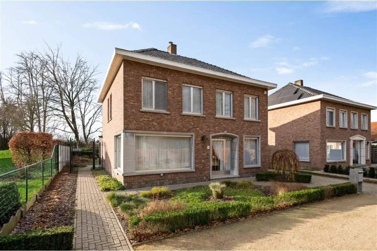 Huis te  koop in Beerse 2340 409000.00€ 3 slaapkamers 188.00m² - Zoekertje 721328