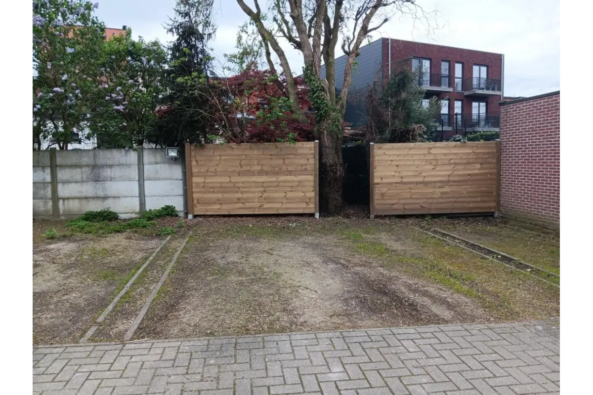 Parking & garage te  koop in Deurne 2100 9250.00€  slaapkamers m² - Zoekertje 796059