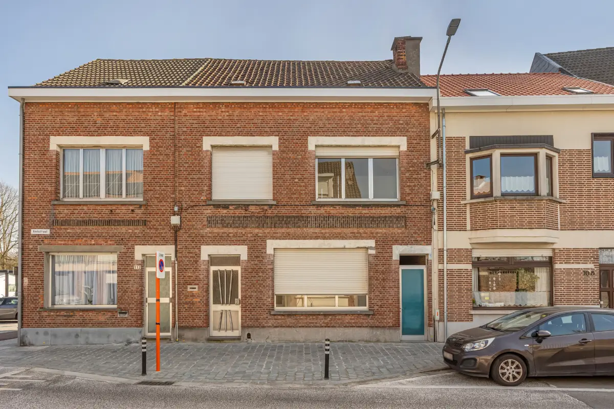 Huis te  koop in Hemiksem 2620 250000.00€ 3 slaapkamers 201.00m² - Zoekertje 721061