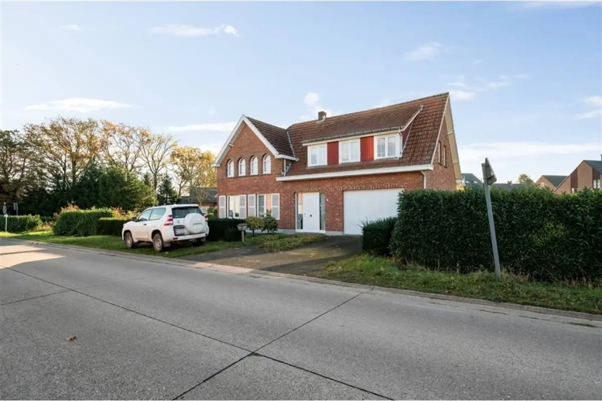 Huis te  koop in Beerse 2340 398000.00€ 5 slaapkamers 218.00m² - Zoekertje 723705