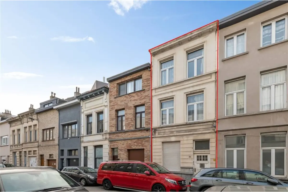 Huis te  koop in Antwerpen 2060 399000.00€ 5 slaapkamers 211.00m² - Zoekertje 723615