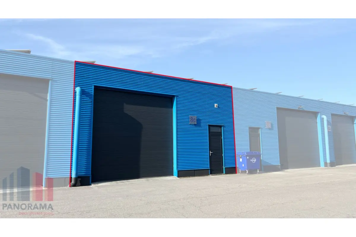 Handelszaak te  huur in Herentals 2200 1695.00€  slaapkamers 290.00m² - Zoekertje 725212