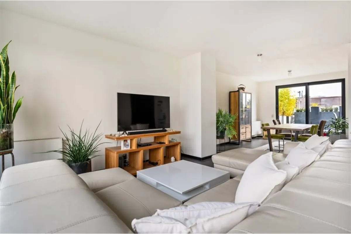 Appartement te  koop in Brasschaat 2930 565000.00€ 2 slaapkamers 122.00m² - Zoekertje 727057