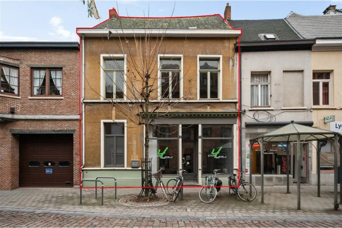 Huis te  koop in Lier 2500 249000.00€ 2 slaapkamers 375.00m² - Zoekertje 728298