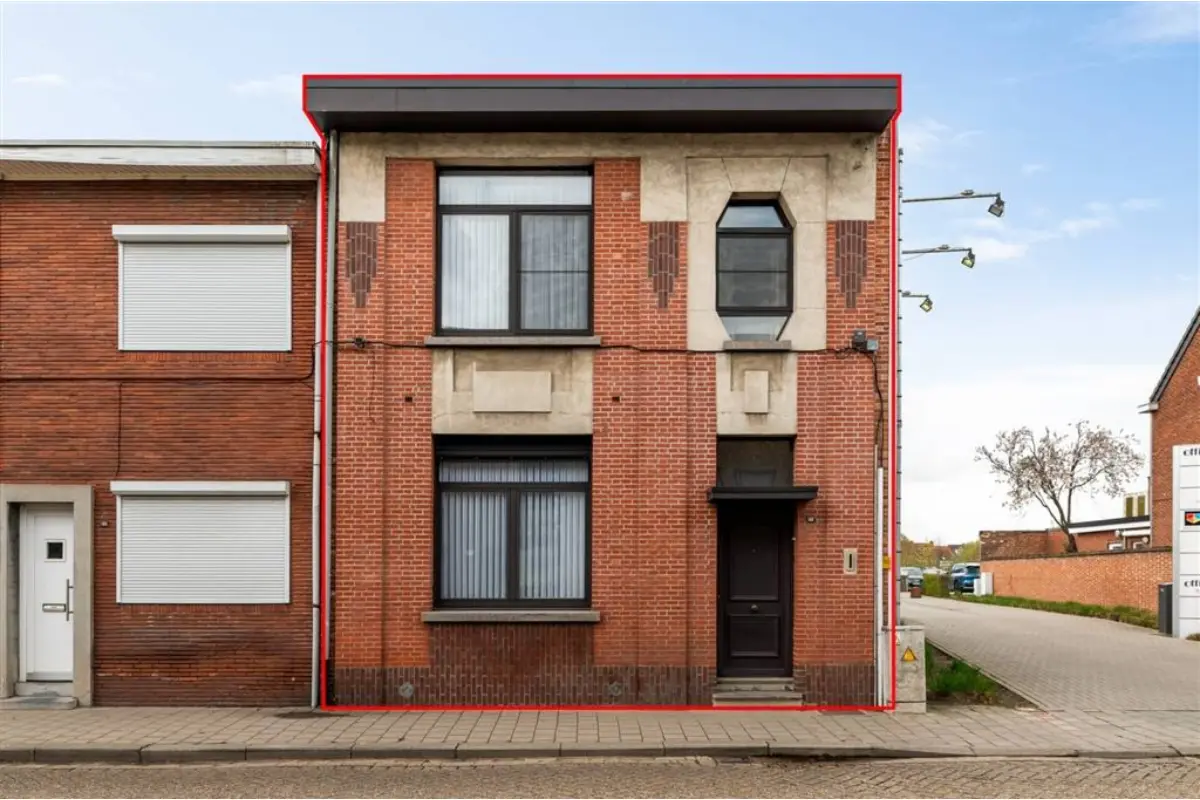 Huis te  koop in Turnhout 2300 245000.00€ 3 slaapkamers 141.00m² - Zoekertje 728766