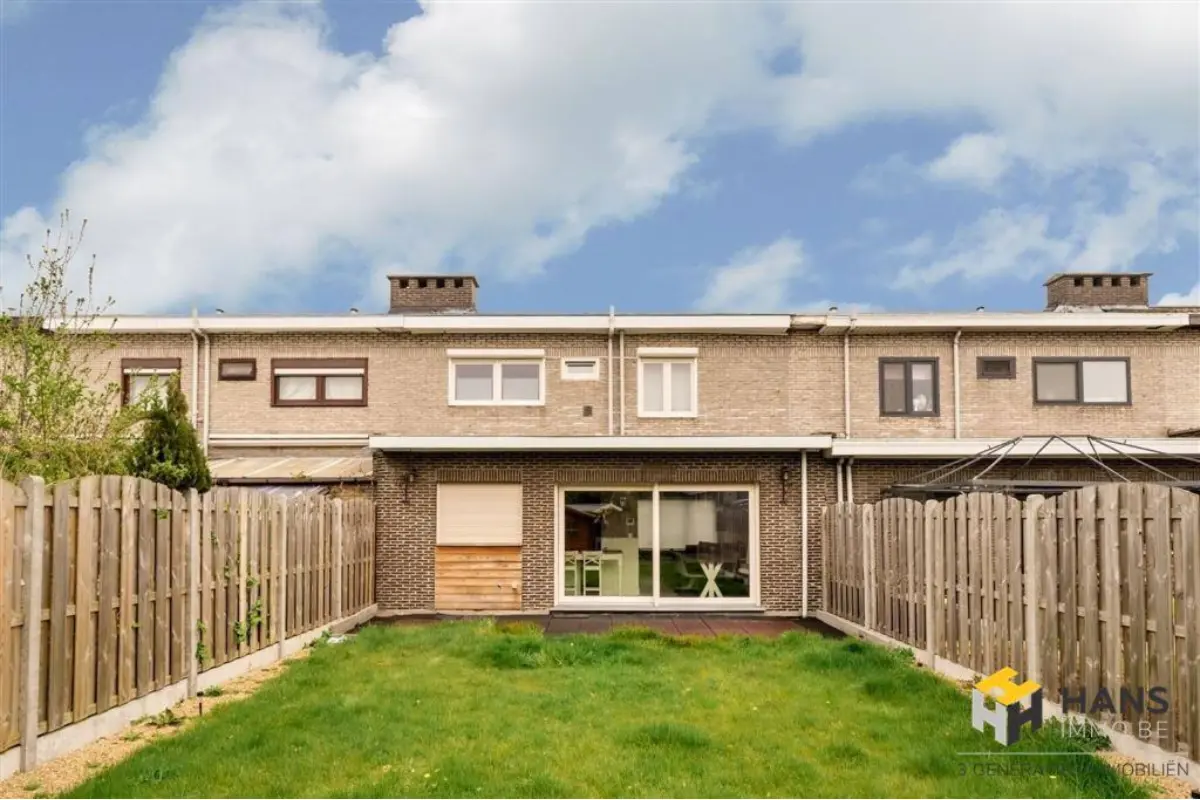 Huis te  koop in Berendrecht 2040 379000.00€ 3 slaapkamers 130.00m² - Zoekertje 728127