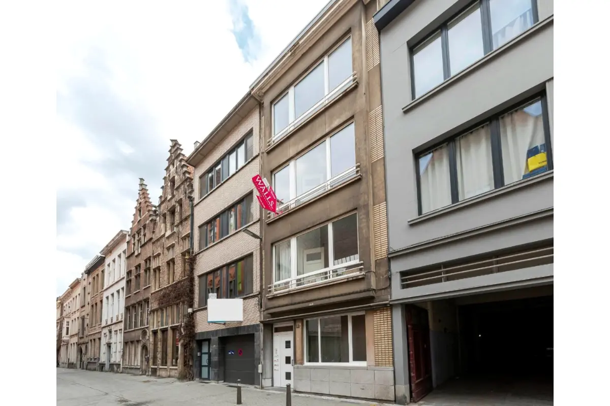Appartement te  huur in Antwerpen 2000 950.00€ 2 slaapkamers 90.00m² - Zoekertje 729878