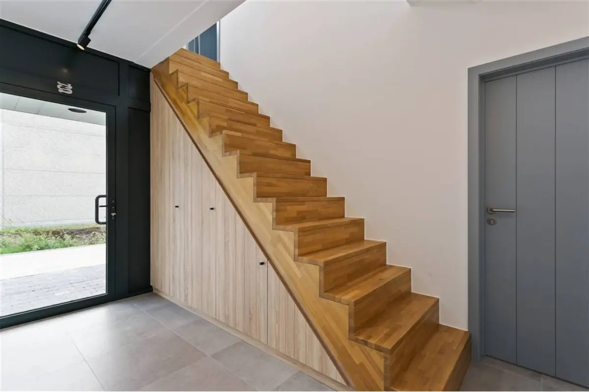Handelszaak te  huur in Hulshout 2235 950.00€  slaapkamers 206.00m² - Zoekertje 730318