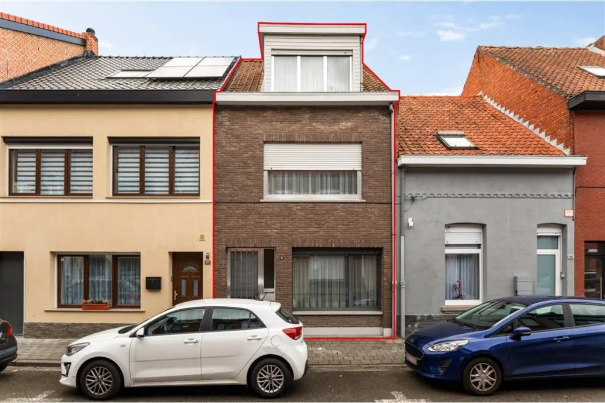 Huis te  koop in Turnhout 2300 249000.00€ 2 slaapkamers 148.00m² - Zoekertje 729816