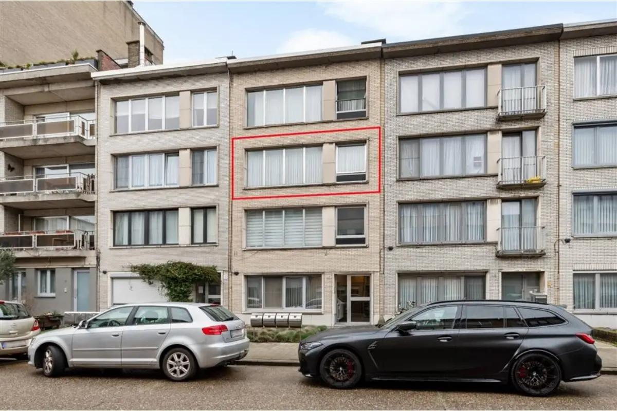 Appartement te  koop in Deurne 2100 195000.00€ 2 slaapkamers 80.00m² - Zoekertje 729773