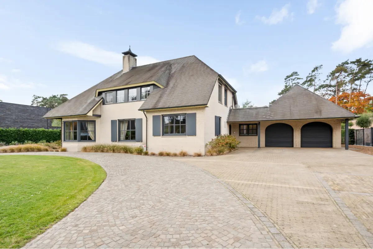 Villa te  koop in Beerse 2340 999000.00€ 5 slaapkamers 494.00m² - Zoekertje 730767