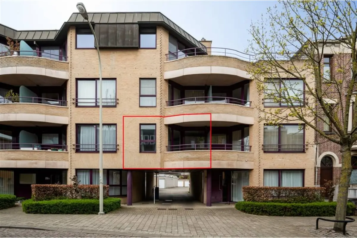 Appartement te  koop in Lier 2500 220000.00€ 1 slaapkamers 75.00m² - Zoekertje 731325