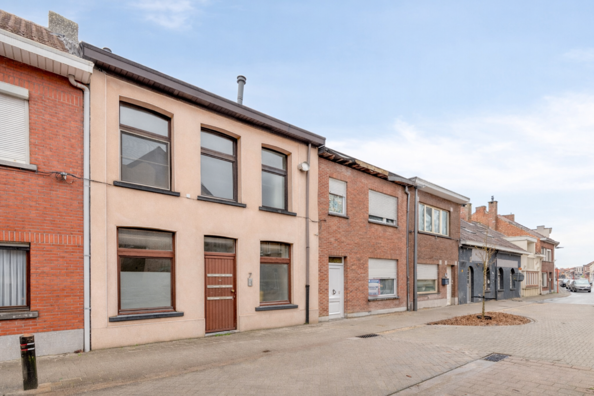 Huis te  koop in Turnhout 2300 349000.00€ 5 slaapkamers 168.00m² - Zoekertje 731261