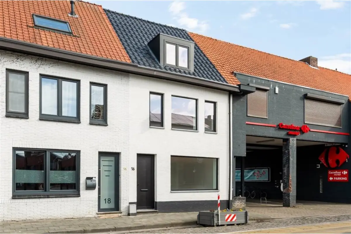 Huis te  koop in Meer 2321 415000.00€ 4 slaapkamers 137.00m² - Zoekertje 731723