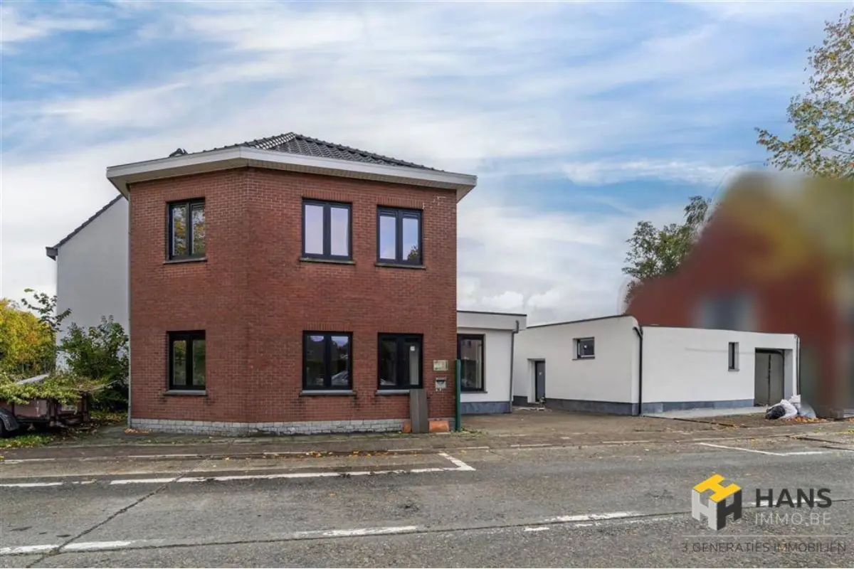 Huis te  koop in Bornem 2880 499000.00€ 6 slaapkamers 248.00m² - Zoekertje 732616