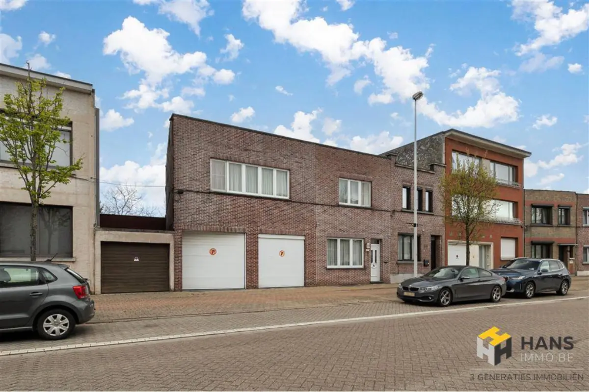 Huis te  koop in Borsbeek 2150 525000.00€ 4 slaapkamers 191.00m² - Zoekertje 732338