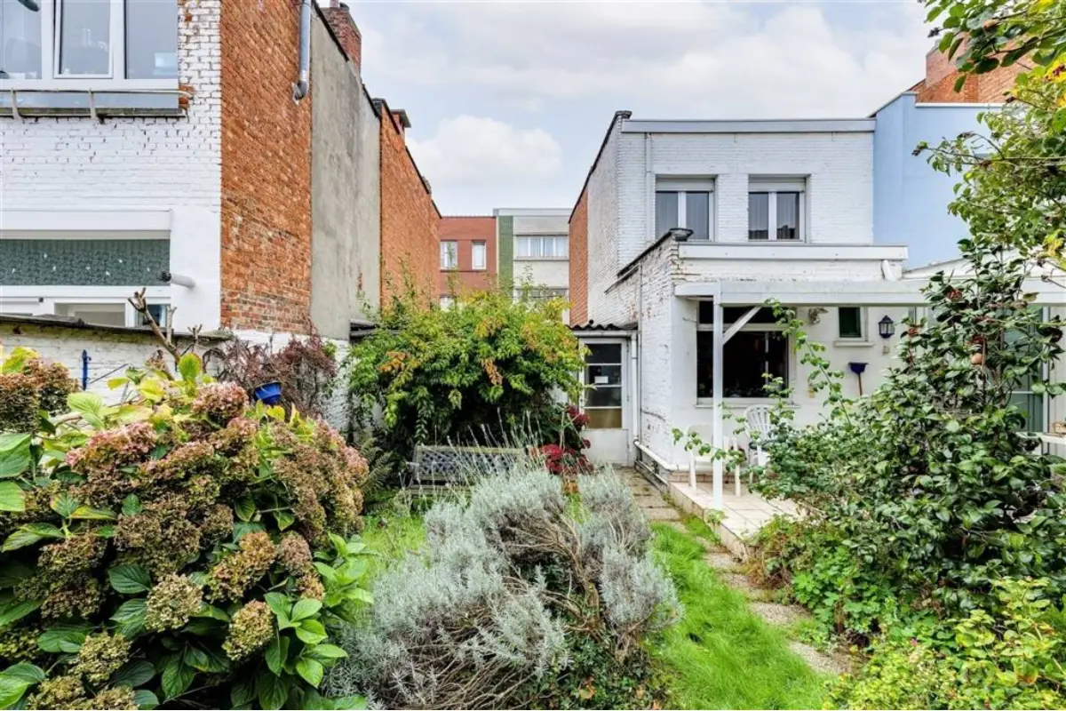 Grond te  koop in Merksem 2170 315000.00€  slaapkamers m² - Zoekertje 732453