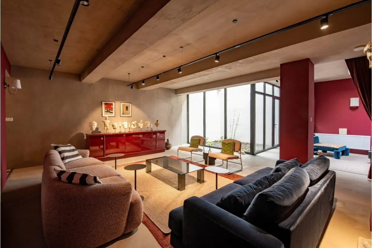 Handelszaak te  huur in Antwerpen 2060 1370.00€  slaapkamers m² - Zoekertje 732535