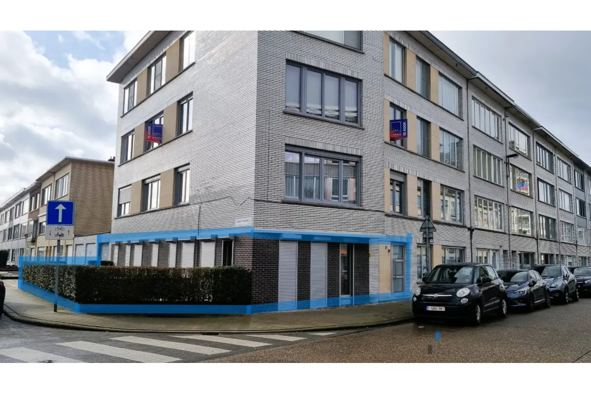 Appartement te  koop in Deurne 2100 280000.00€ 2 slaapkamers 87.00m² - Zoekertje 733858