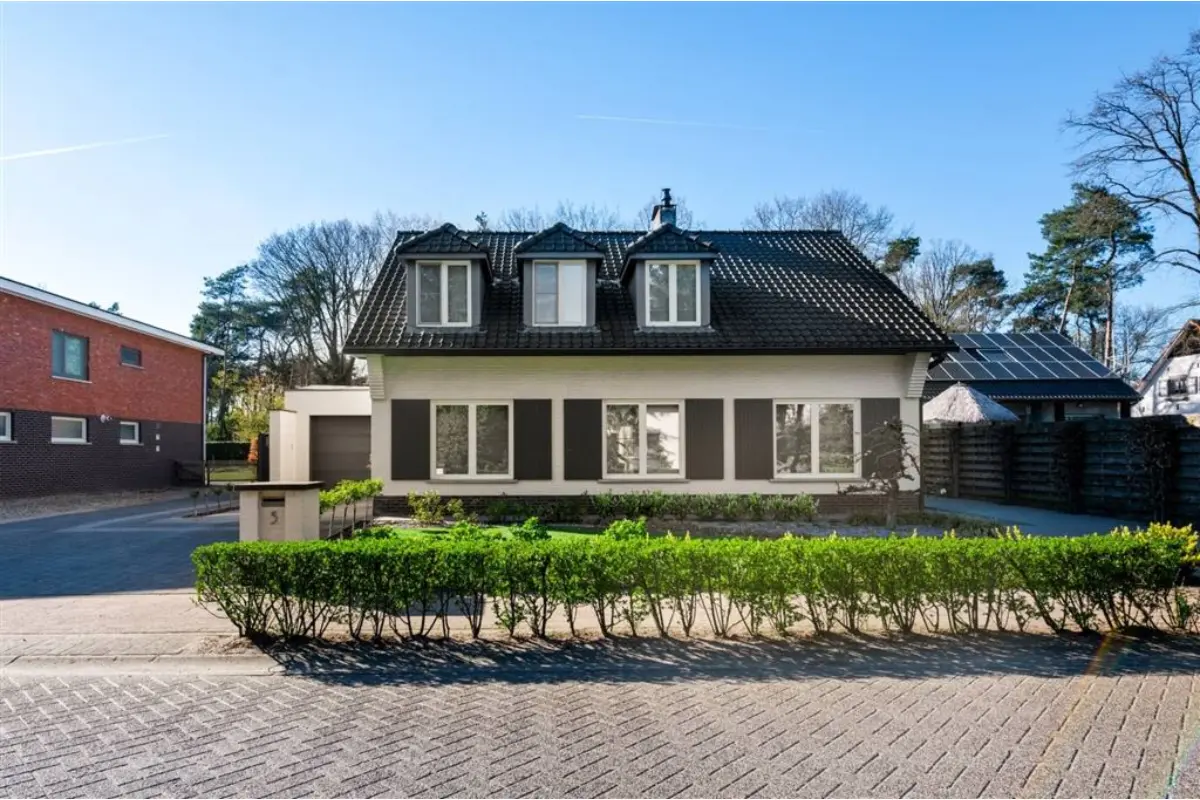 Huis te  koop in Merksplas 2330 620000.00€ 3 slaapkamers 166.00m² - Zoekertje 733484
