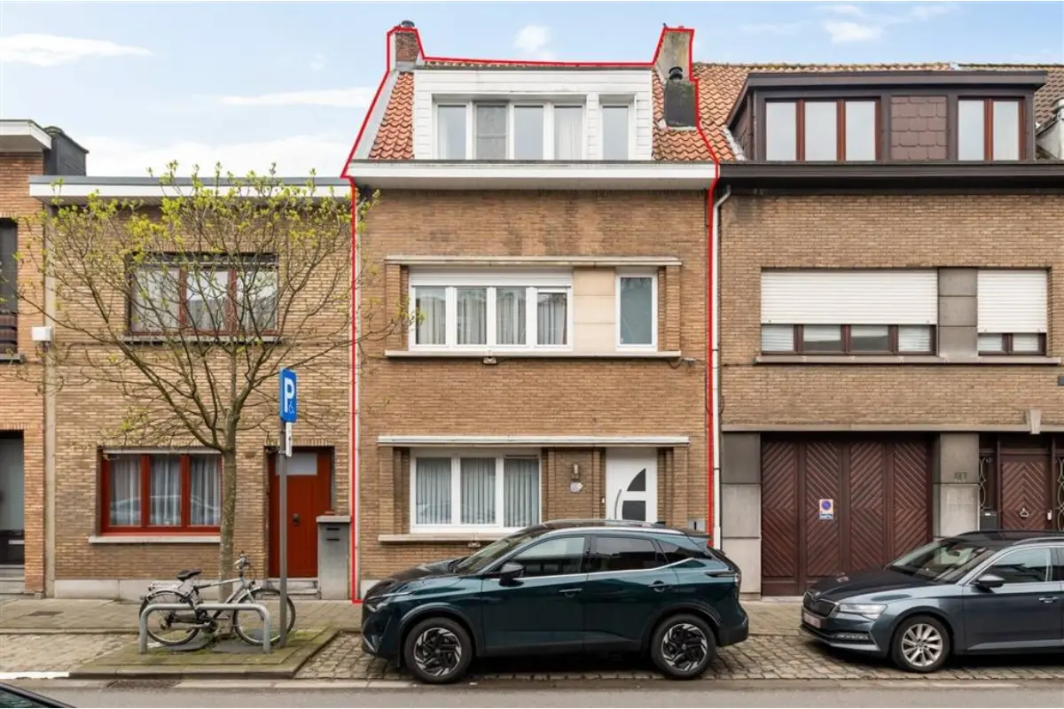 Huis te  koop in Hoboken 2660 379000.00€ 4 slaapkamers 168.00m² - Zoekertje 733423