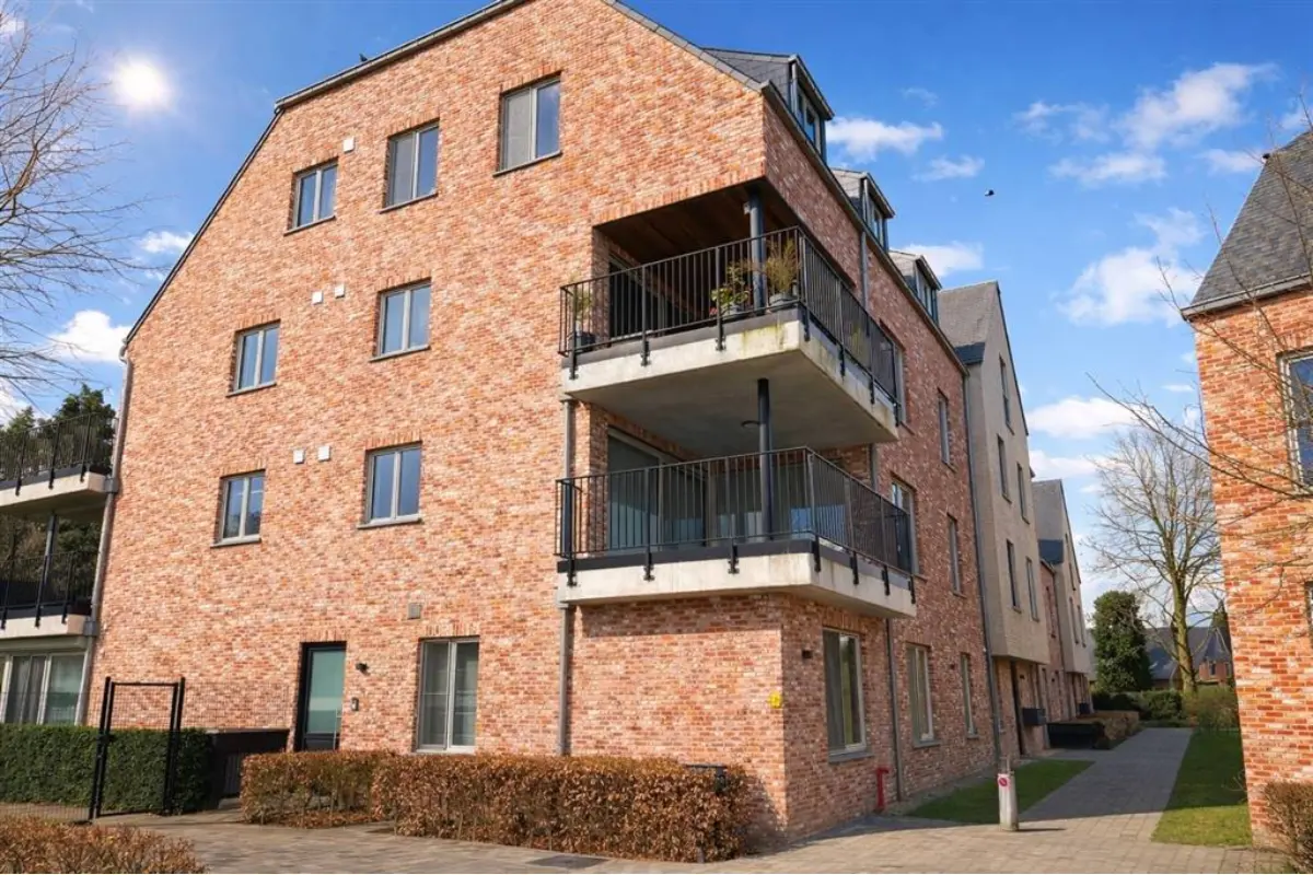 Appartement te  huur in Wuustwezel 2990 1225.00€ 2 slaapkamers 112.00m² - Zoekertje 735149