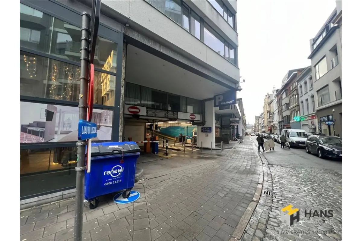 Box te  koop in Antwerpen 2018 25000.00€  slaapkamers m² - Zoekertje 734970