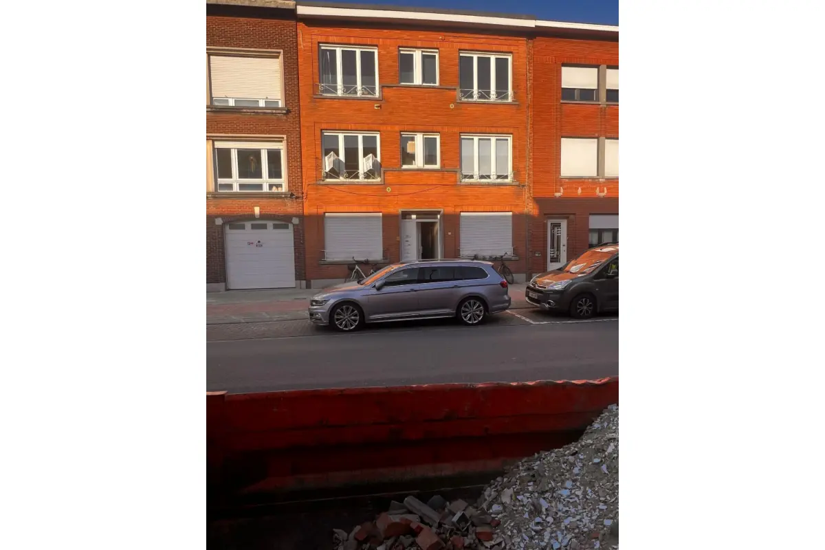 Appartement te  koop in Burcht 2070 161000.00€ 2 slaapkamers 60.00m² - Zoekertje 735946