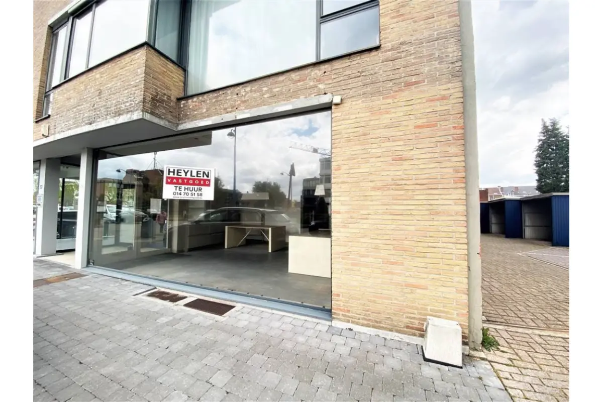 Handelszaak te  huur in Herentals 2200 1000.00€  slaapkamers 81.00m² - Zoekertje 736765