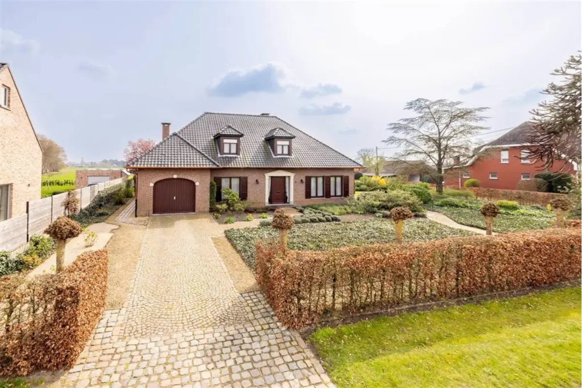 Huis te  koop in Kasterlee 2460 525000.00€ 3 slaapkamers 254.00m² - Zoekertje 736761