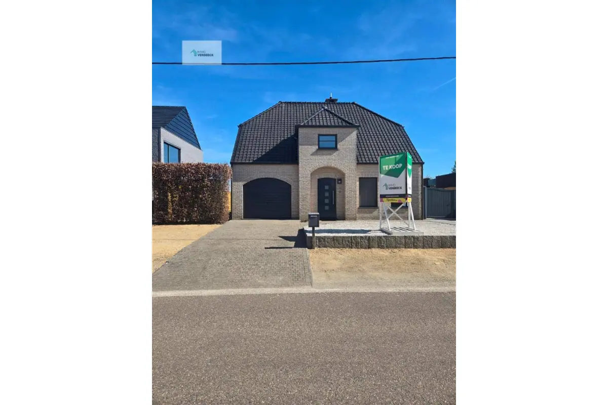 Villa te  koop in Balen 2490 515000.00€ 3 slaapkamers 190.00m² - Zoekertje 736631