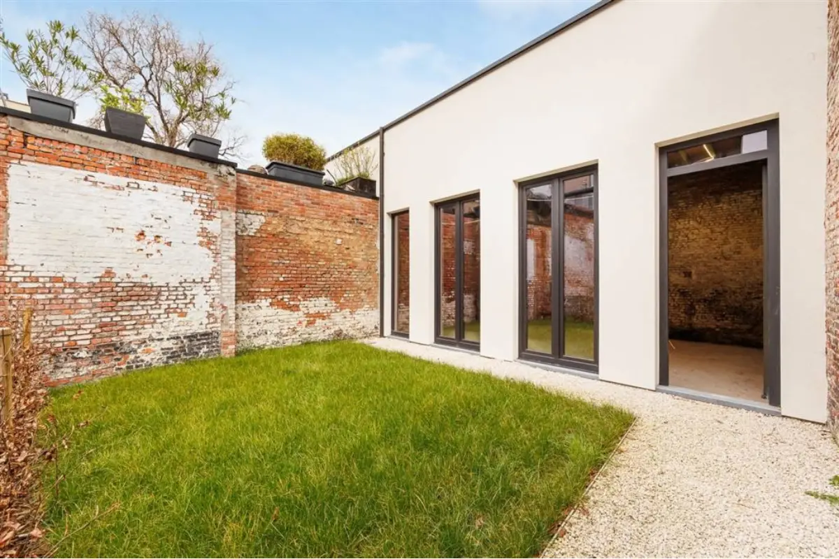 Handelszaak te  koop in Antwerpen 2018 159000.00€  slaapkamers 60.00m² - Zoekertje 738073
