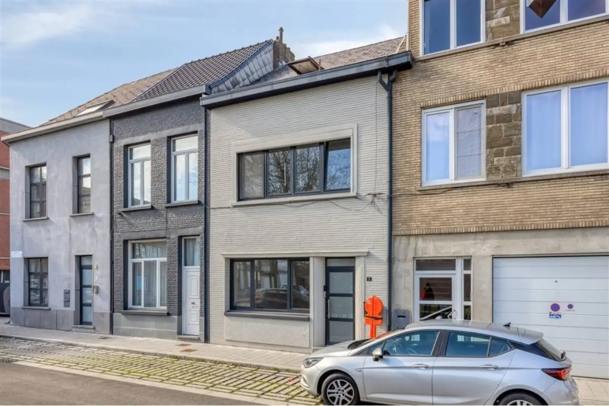 Huis te  koop in Lier 2500 395000.00€ 5 slaapkamers 175.00m² - Zoekertje 737609