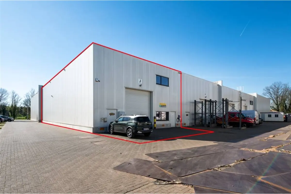 Handelszaak te  koop in Herentals 2200 649000.00€  slaapkamers m² - Zoekertje 738148