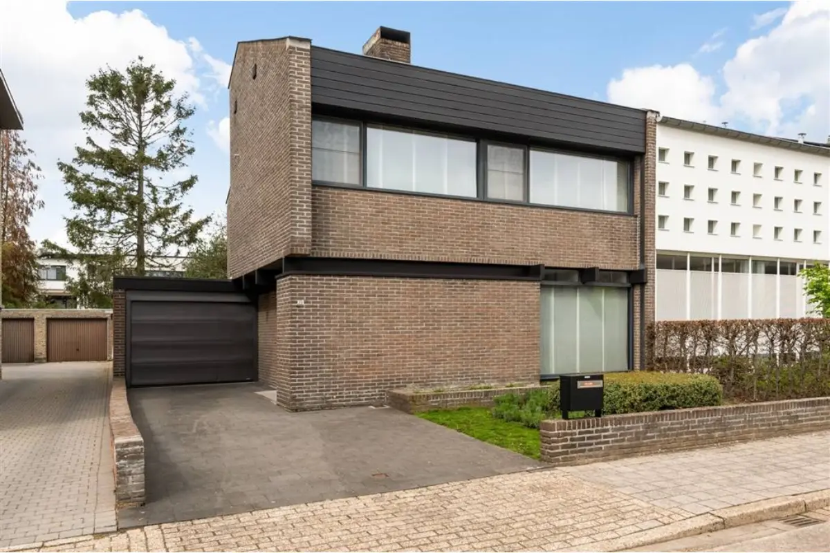 Huis te  koop in Turnhout 2300 475000.00€ 3 slaapkamers 215.00m² - Zoekertje 738128