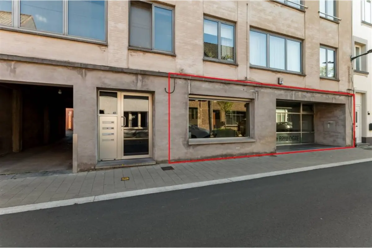 Handelszaak te  koop in Wommelgem 2160 265000.00€  slaapkamers m² - Zoekertje 737588