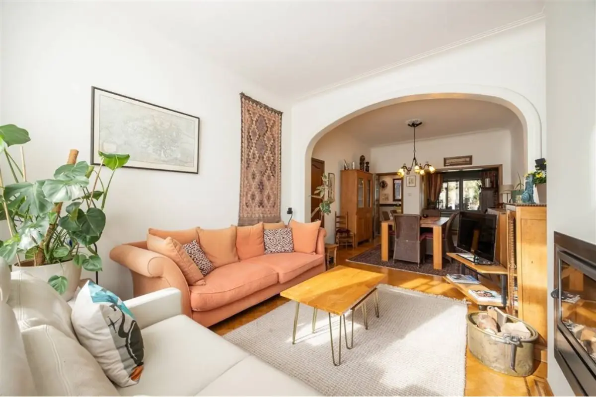 Huis te  koop in Mortsel 2640 449000.00€ 4 slaapkamers 181.00m² - Zoekertje 738543