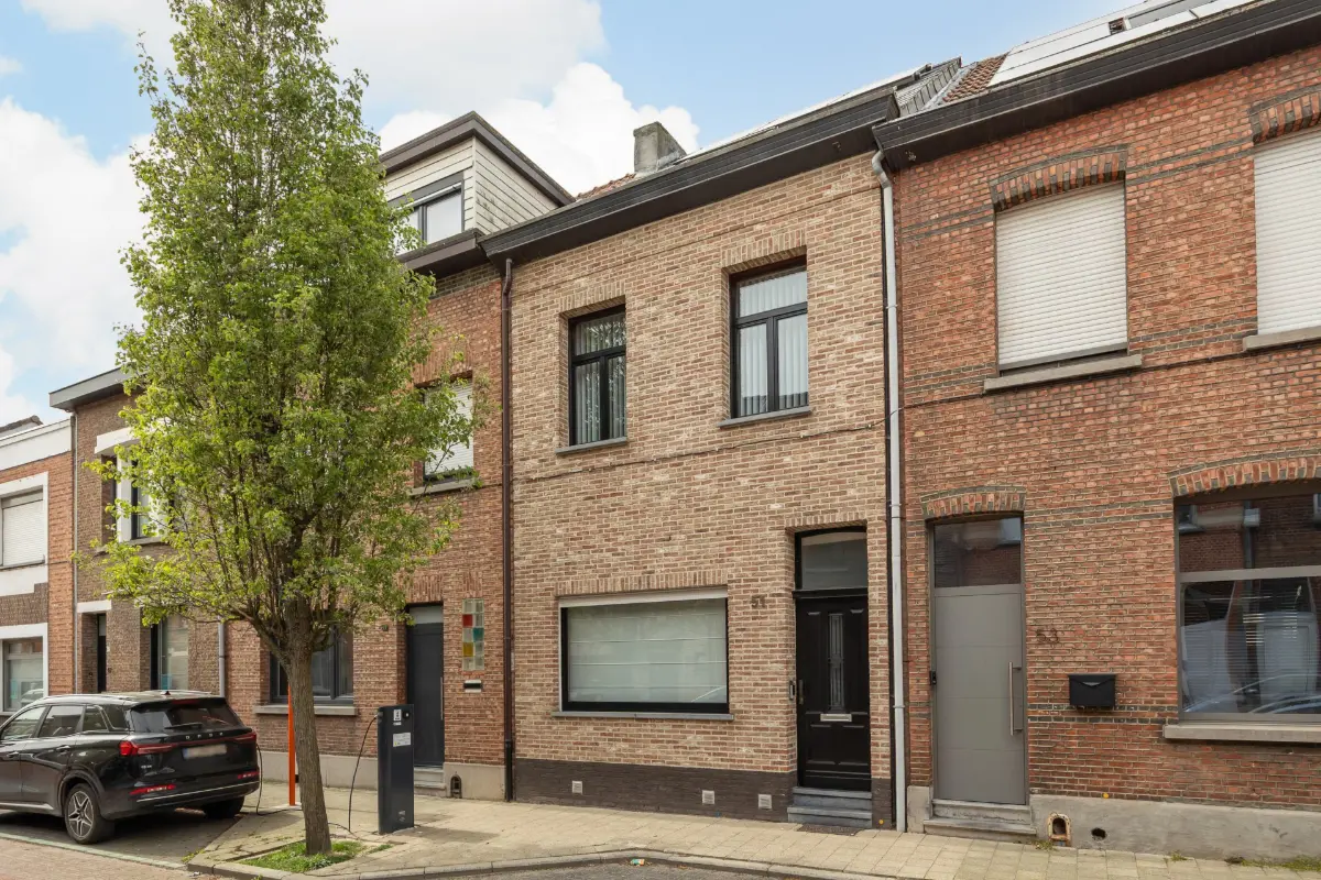 Huis te  koop in Hemiksem 2620 389000.00€ 3 slaapkamers 145.00m² - Zoekertje 739296